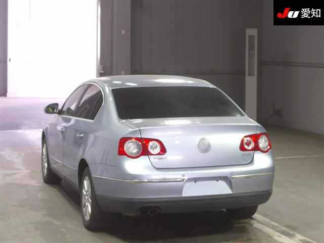 VOLKSWAGEN PASSAT 2008