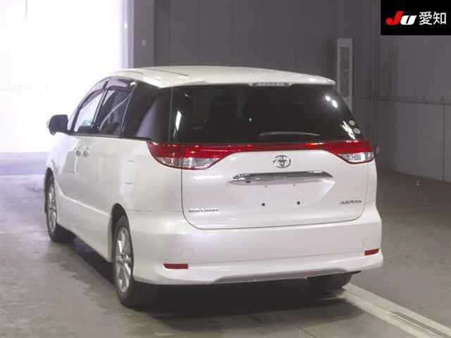 TOYOTA ESTIMA 2010
