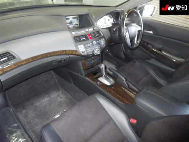 HONDA INSPIRE 2010