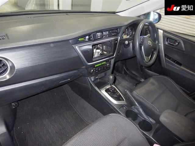 TOYOTA AURIS 2014