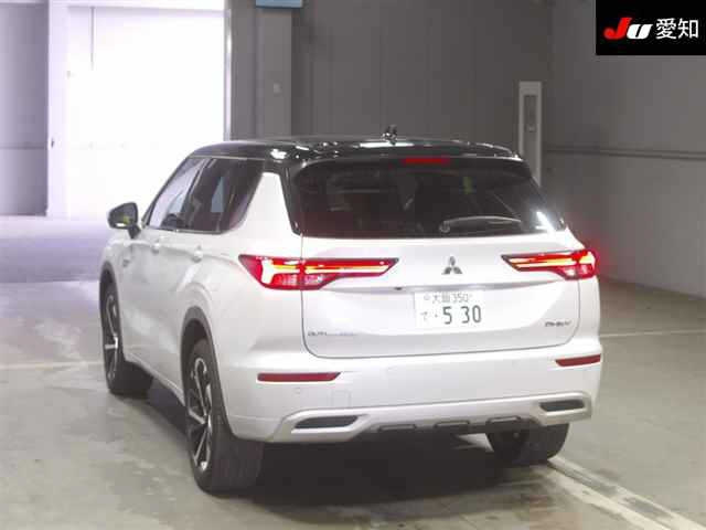 MITSUBISHI OUTLANDER PHEV 2023