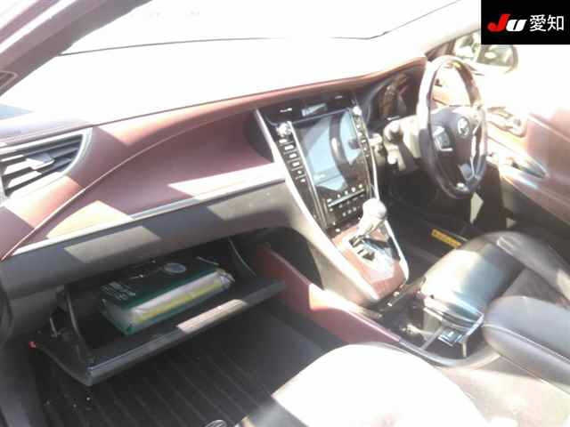 TOYOTA HARRIER 2014