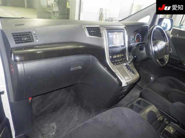 TOYOTA ALPHARD 2011