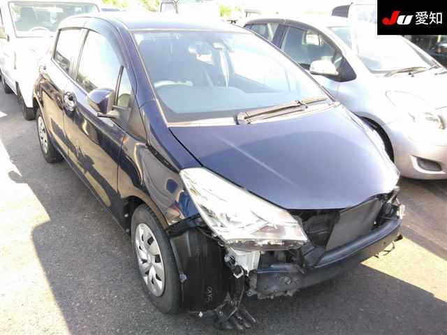 TOYOTA VITZ 2019