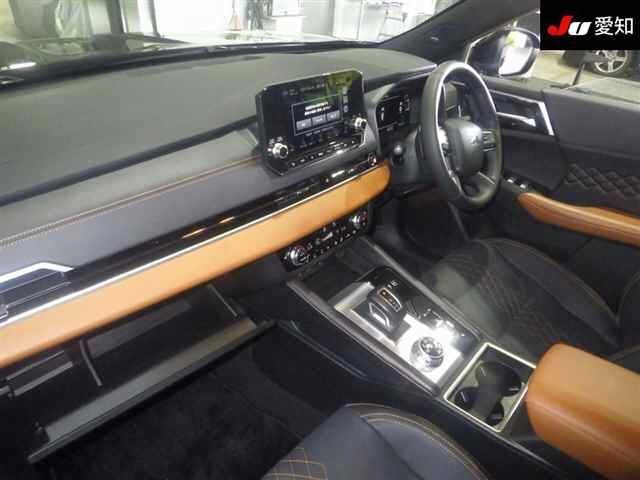 MITSUBISHI OUTLANDER PHEV 2024