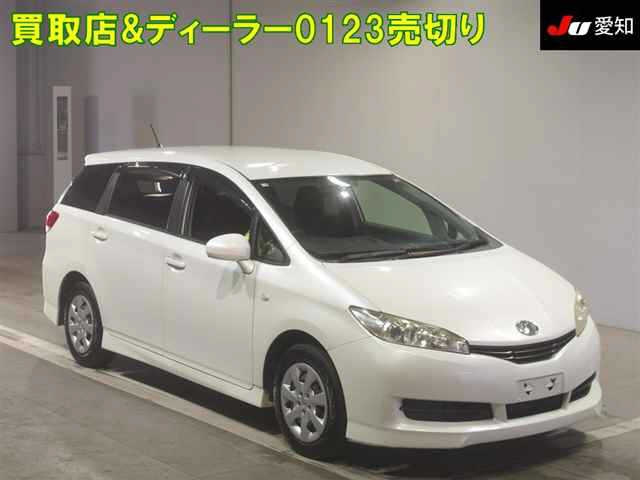 TOYOTA WISH 2010
