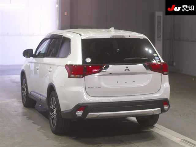 MITSUBISHI OUTLANDER 2017