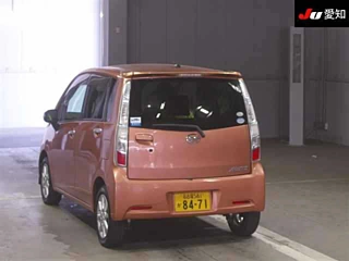 DAIHATSU MOVE 2011