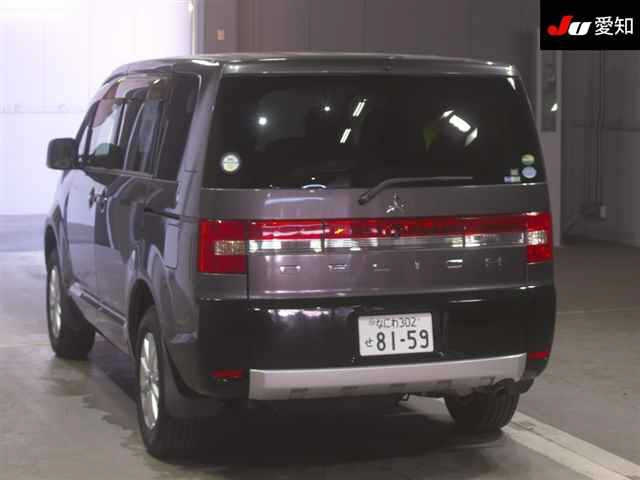 MITSUBISHI DELICA D5 2013