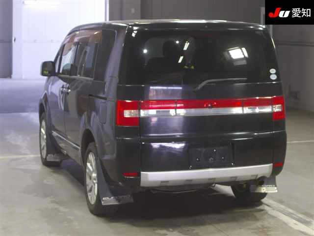 MITSUBISHI DELICA D5 2012