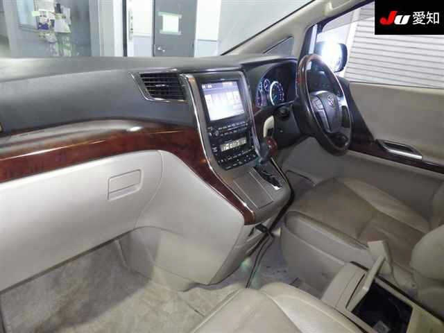 TOYOTA ALPHARD 2008