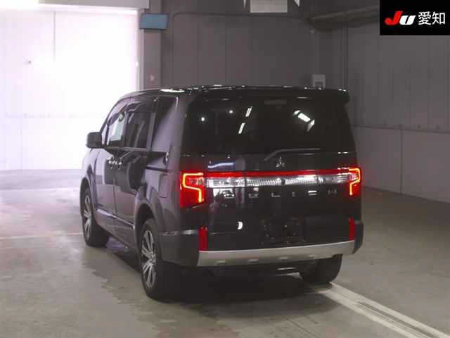 MITSUBISHI DELICA D5 2022