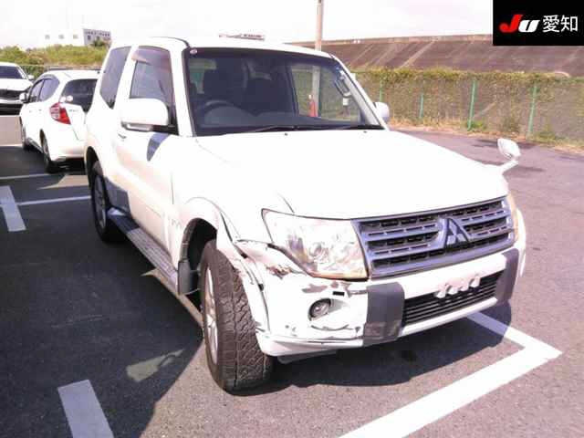 MITSUBISHI PAJERO 2011