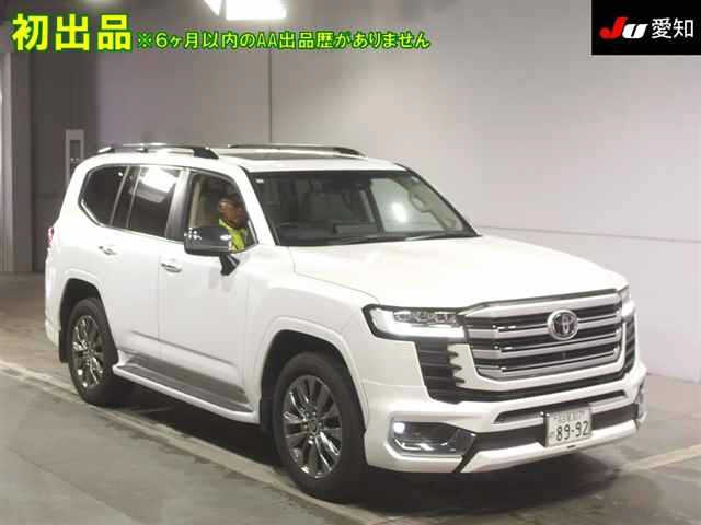 TOYOTA LAND CRUISER 2023