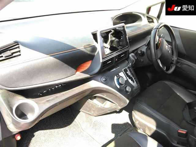 TOYOTA SIENTA 2020