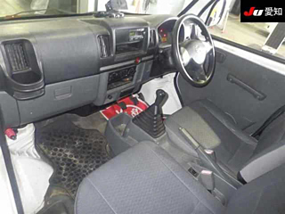 NISSAN CLIPPER TRUCK 2013
