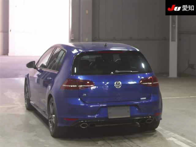 VOLKSWAGEN GOLF 2016