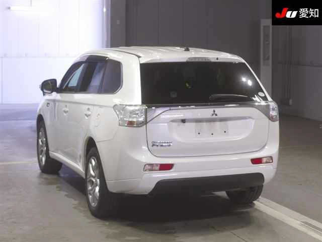 MITSUBISHI OUTLANDER PHEV 2014