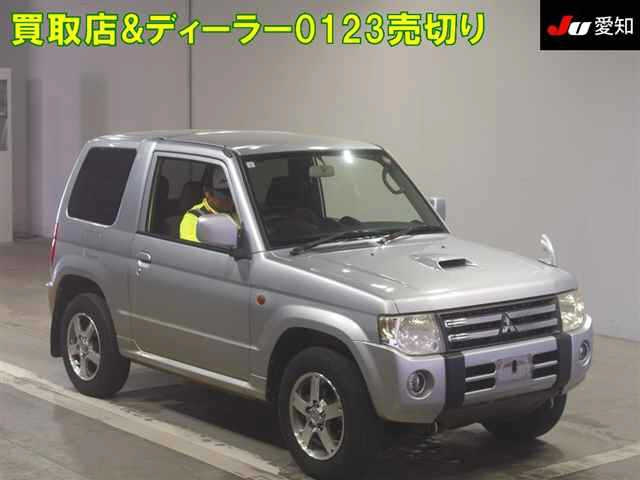 MITSUBISHI PAJERO MINI 2011