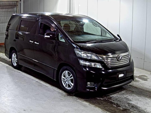 TOYOTA VELLFIRE 2010