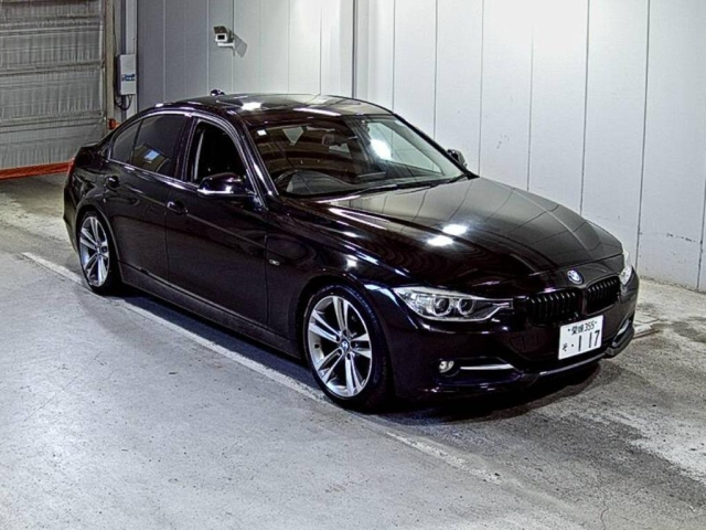BMW 3 SERIES 2013