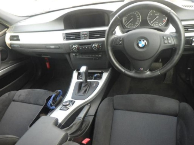 BMW 3 SERIES 2011
