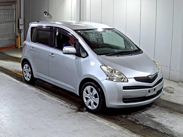 TOYOTA RACTIS 2010