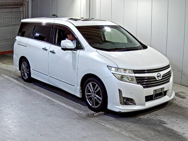 NISSAN ELGRAND 2012