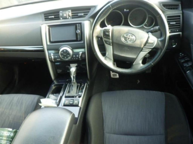 TOYOTA MARK X 2013
