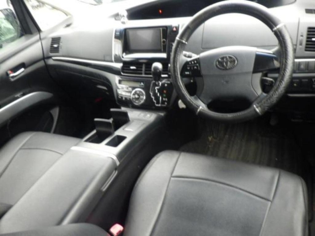 TOYOTA ESTIMA HYBRID 2013