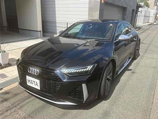AUDI RS7 2021