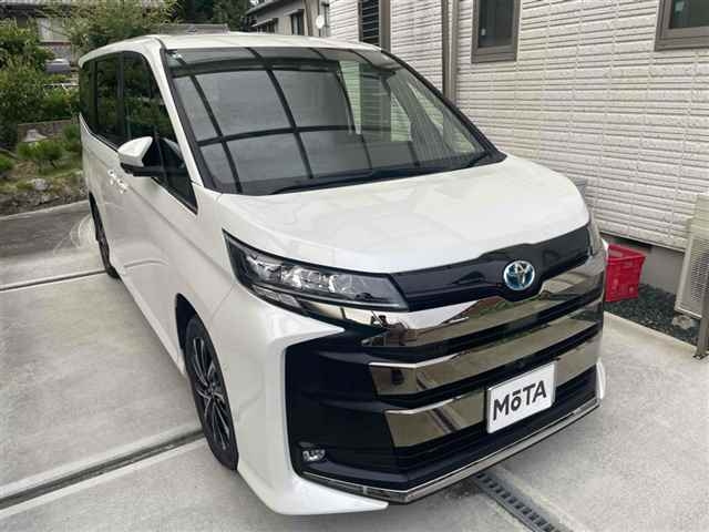 TOYOTA NOAH 2023