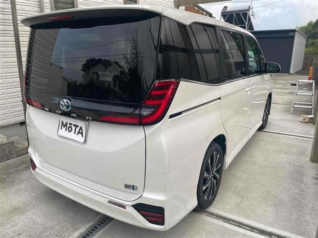 TOYOTA NOAH 2023