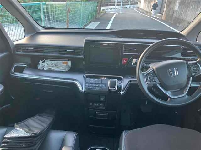 HONDA STEP WAGON 2017