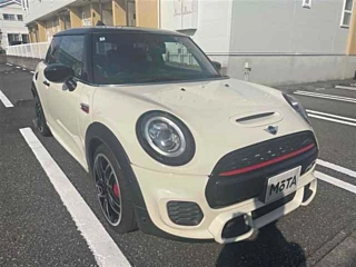 BMW MINI 2020