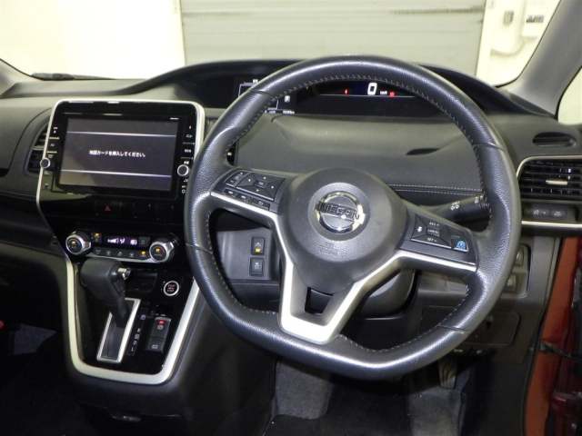 NISSAN SERENA 2016