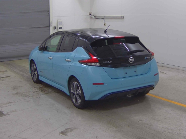 NISSAN LEAF 2017