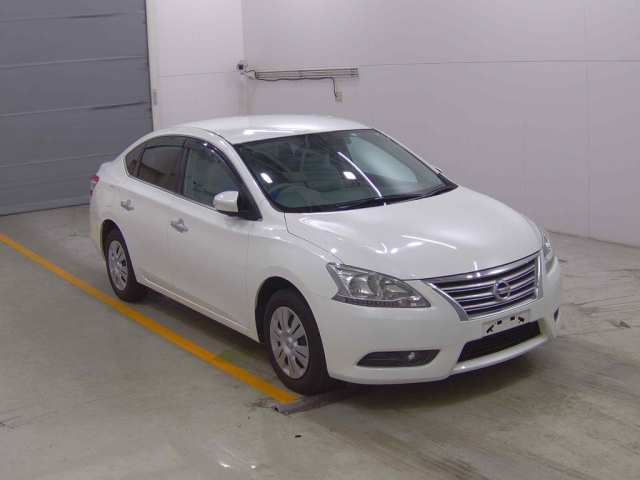 NISSAN SYLPHY 2016