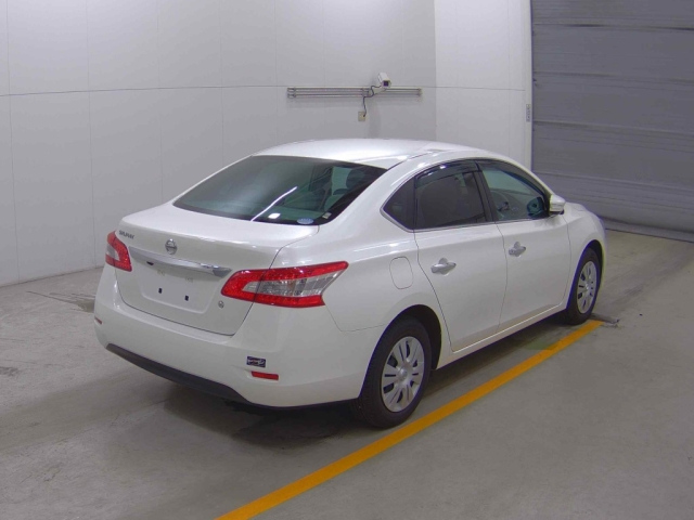 NISSAN SYLPHY 2016