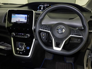 NISSAN SERENA 2019