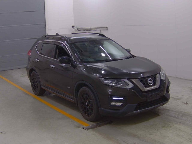 NISSAN X-TRAIL 2018