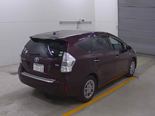 TOYOTA PRIUS ALPHA 2014