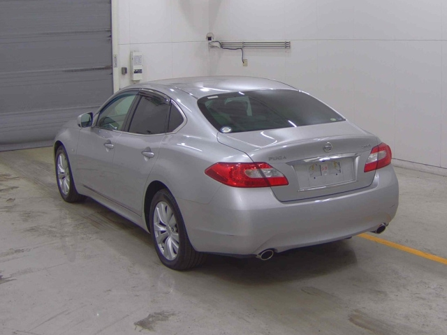 NISSAN FUGA 2009