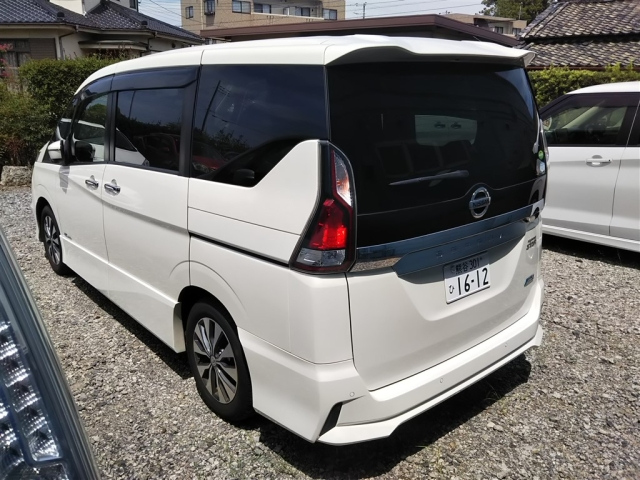 NISSAN SERENA 2017