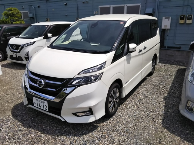 NISSAN SERENA 2017