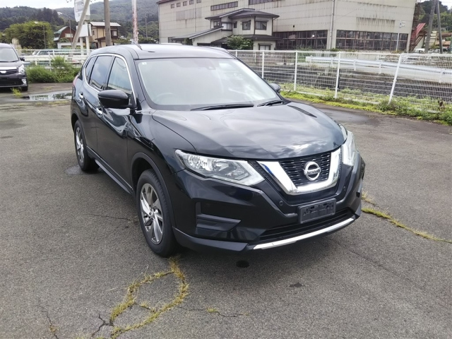 NISSAN X-TRAIL 2018