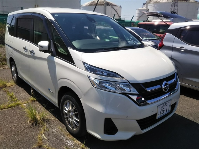 NISSAN SERENA 2017