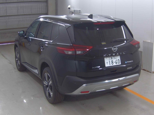 NISSAN X-TRAIL 2025