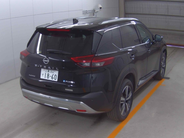 NISSAN X-TRAIL 2025