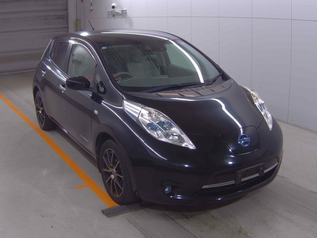 NISSAN LEAF 2016
